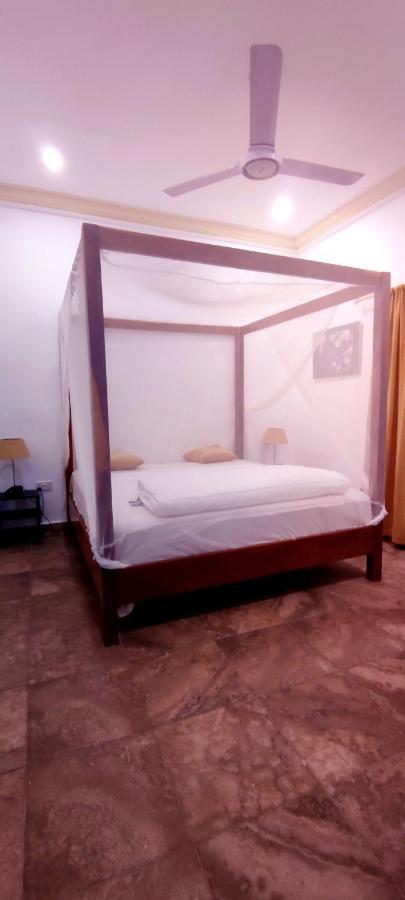 Dulaa Deema Residence Brufut Heights Tranquil Bagian luar foto