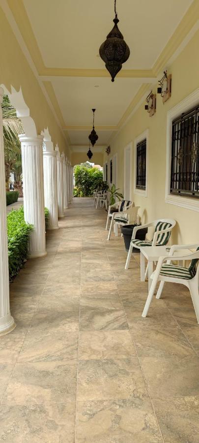 Dulaa Deema Residence Brufut Heights Tranquil Bagian luar foto