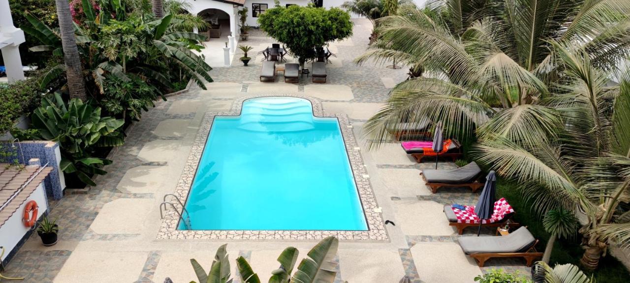 Dulaa Deema Residence Brufut Heights Tranquil Bagian luar foto