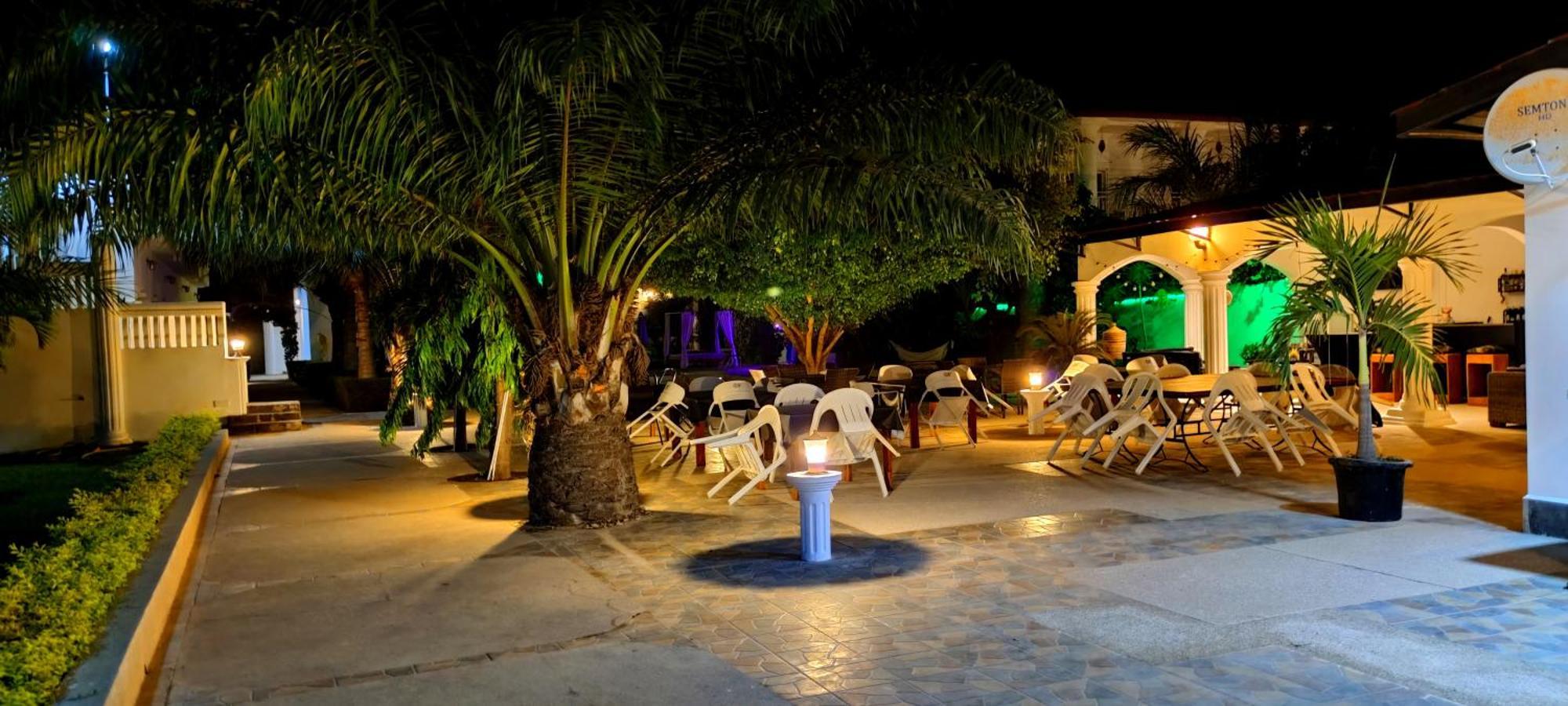 Dulaa Deema Residence Brufut Heights Tranquil Bagian luar foto