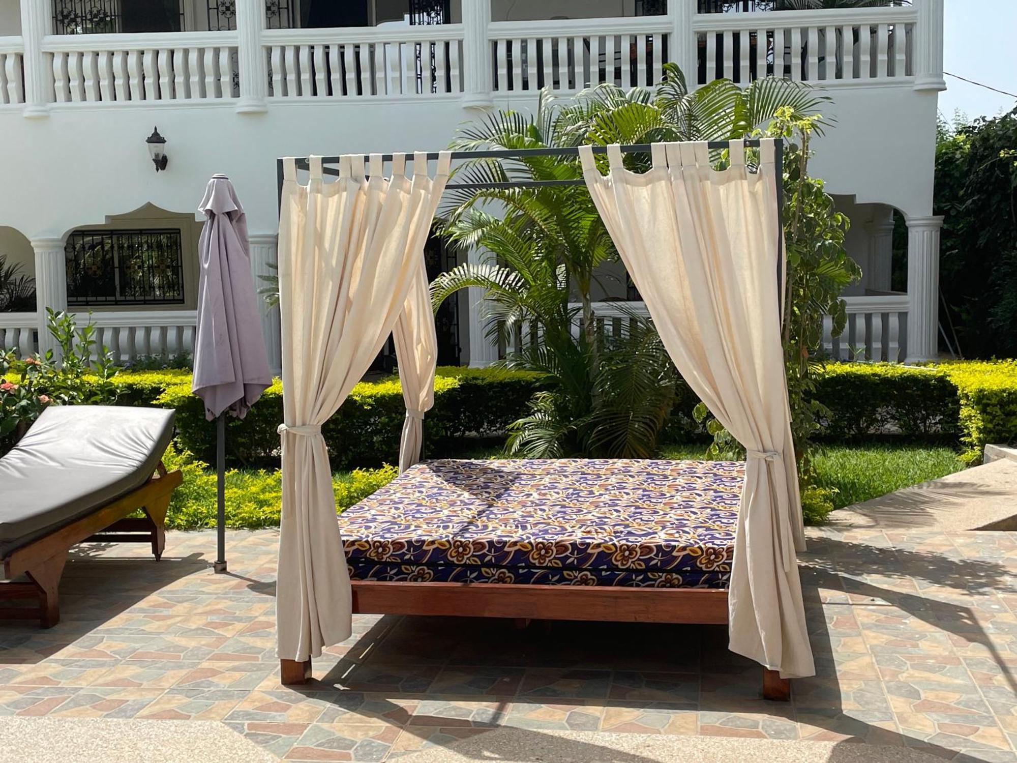 Dulaa Deema Residence Brufut Heights Tranquil Bagian luar foto